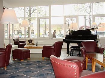 Hotel Logis Grand D'orleans